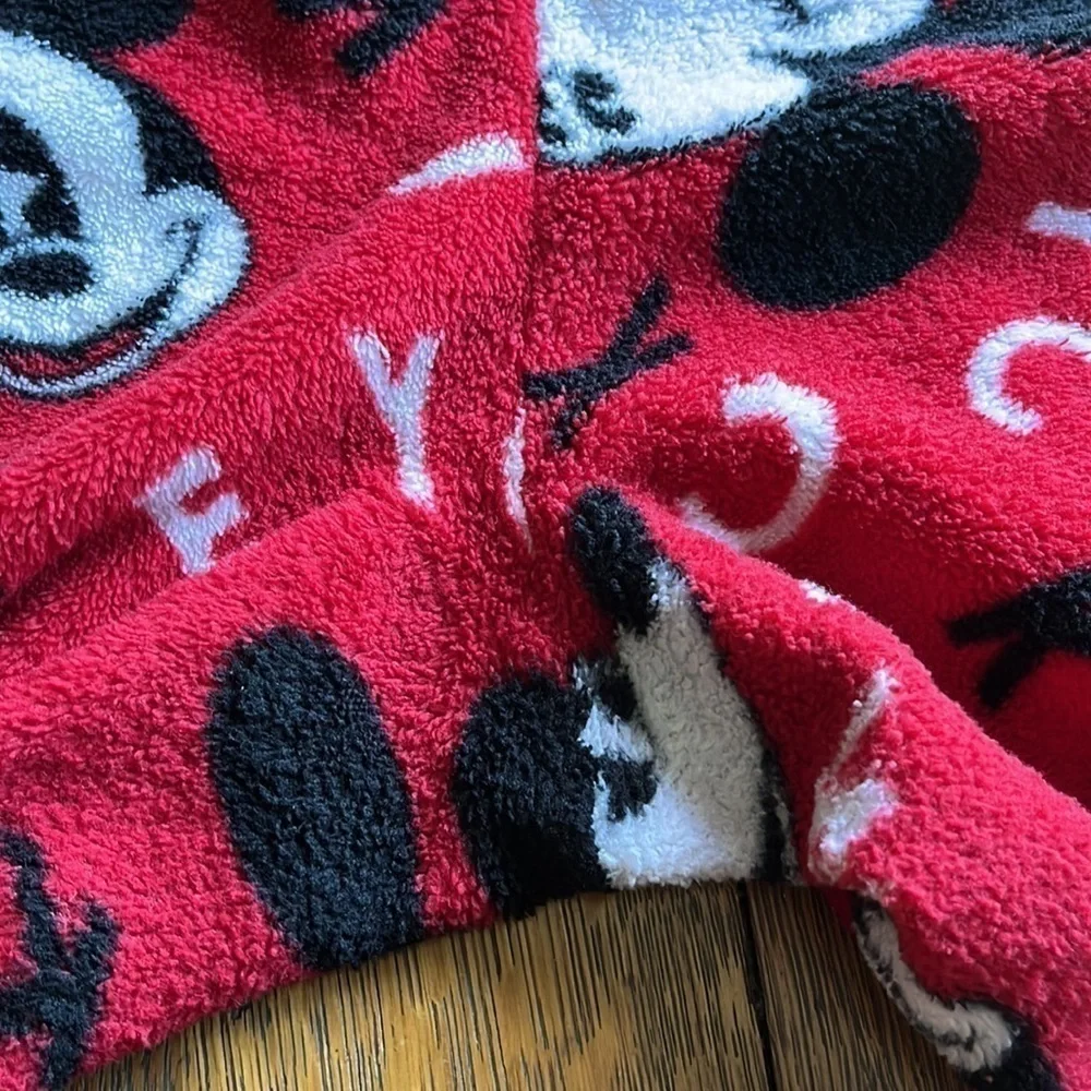 Disney red mickey